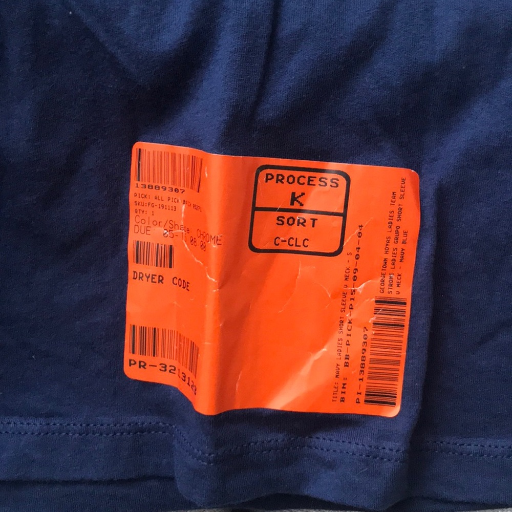 Georgetown University Women’s Navy Blue V-Neck T-Shirt Small NWT - Picture 5 of 7